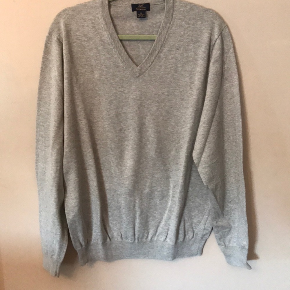 Brooks Brothers mens light grey sweater.